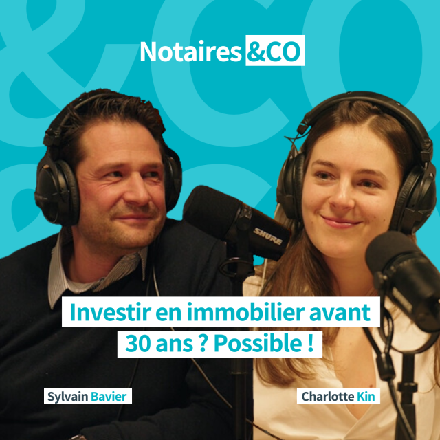 Un notaire et une jeune citoyen intervienne pour le podcast Notaires&CO de Notaire.be pour parler d'investissement immobilier avant 30 ans en Belgique.